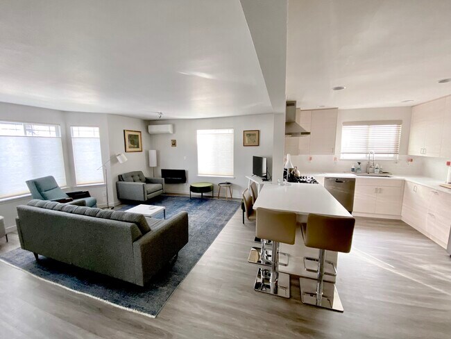 Open Space Living concept. - 8562 Stone Ave N