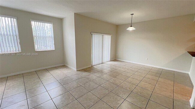 Building Photo - 10885 NW 89th Terrace