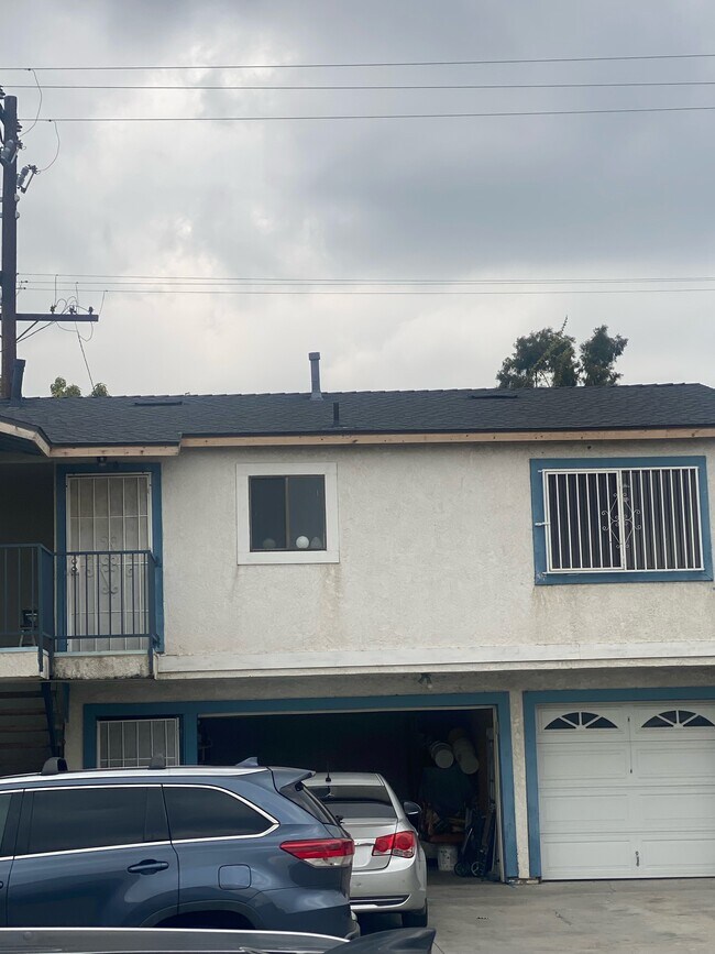 unidad de arriba - 6771 Hannon St