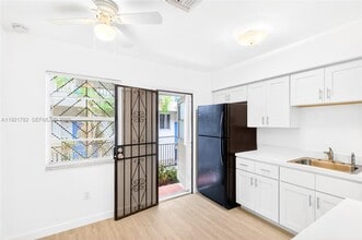 Building Photo - 1572 NW 2nd St