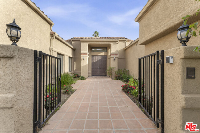 Building Photo - 3516 Malibu Country Dr