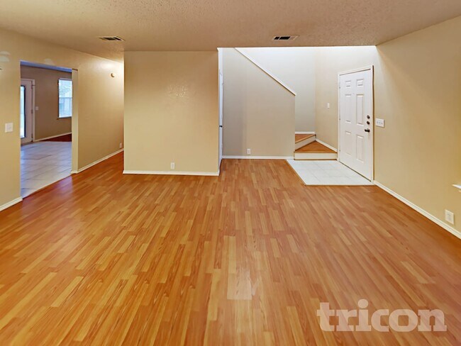 Building Photo - 1819 Citadel Dr