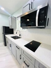 Building Photo - 10370 SW 174th Terrace