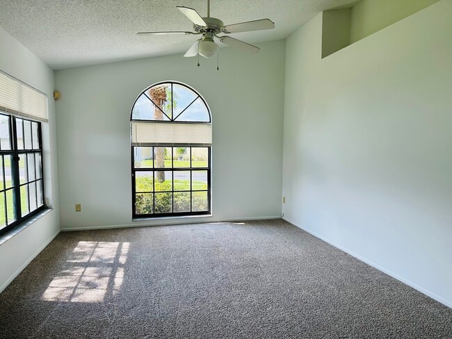 Building Photo - 5200 Lonesome Dove Dr