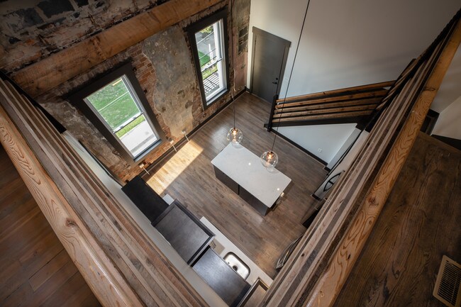Overview from Loft - 1533 Elm St