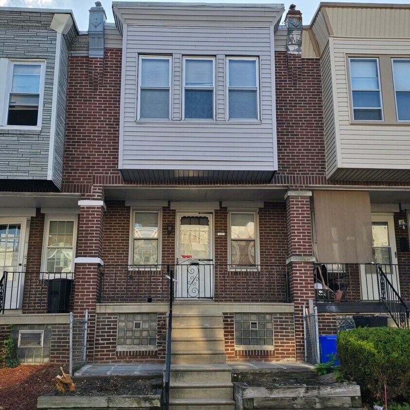 Foto principal - Remodeled Home - Torresdale