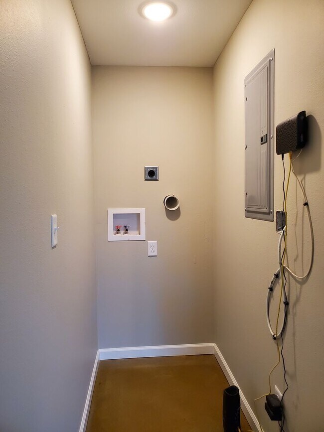 Foto del edificio - 3 bed 1 bath apartment in Jackson, MO