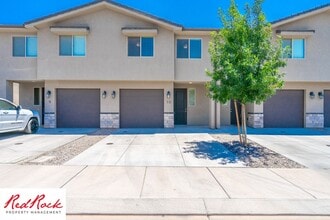 Building Photo - 1005 Tortoise Rock Dr