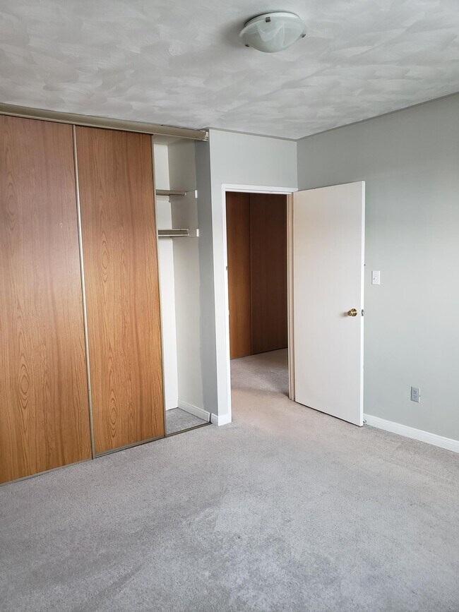 Photo du bâtiment - 772 Stirling Av S