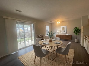 Building Photo - 8 Hunters Cove