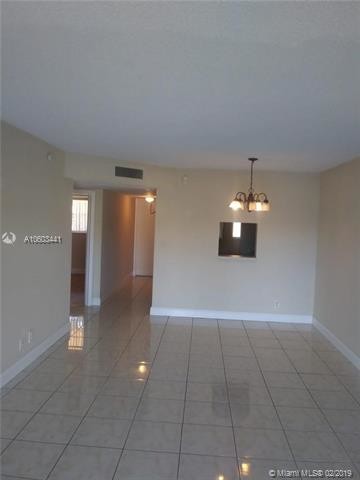 Building Photo - 8025 S Colony Cir