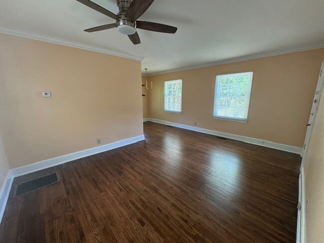 Building Photo - 607 Edmondson Ave
