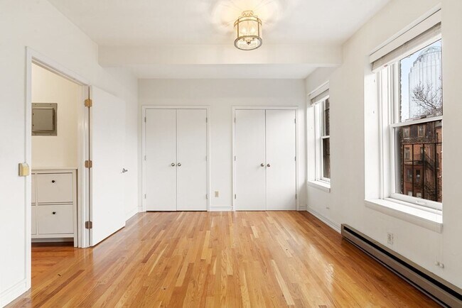 Building Photo - 20 Claremont Park