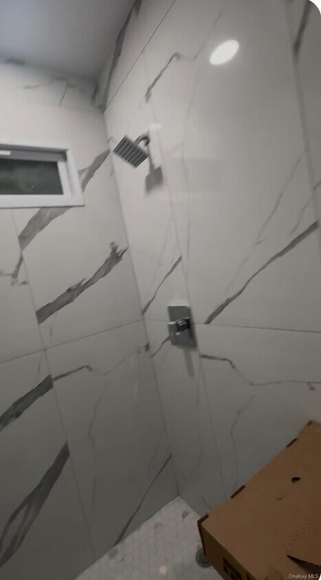 Foto del edificio - 91-04 43rd Ave