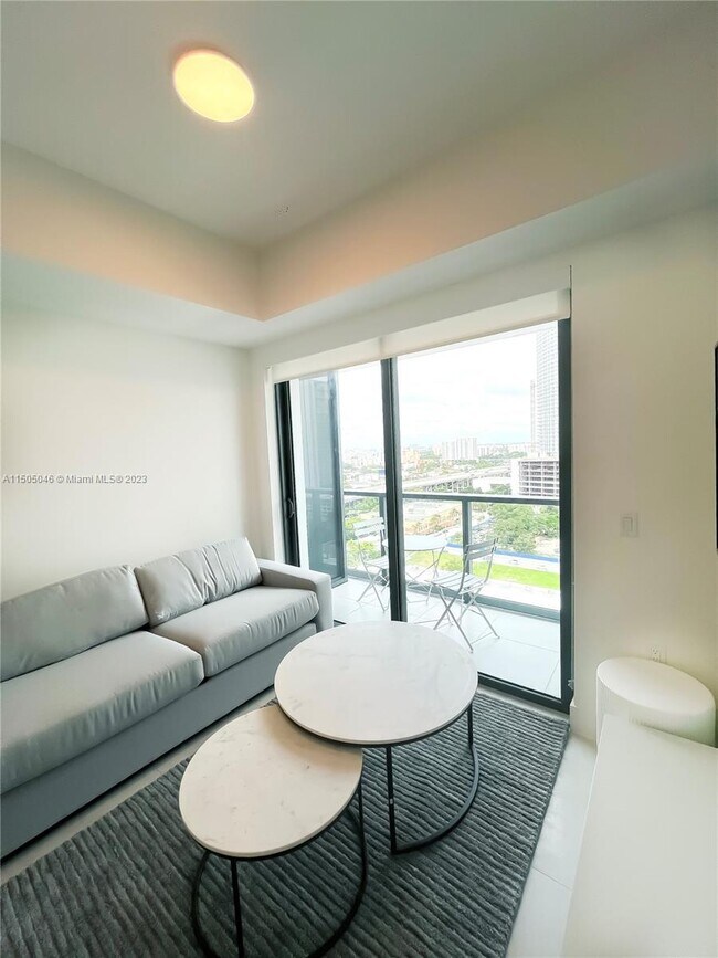 Foto del edificio - 239 SW 9th St