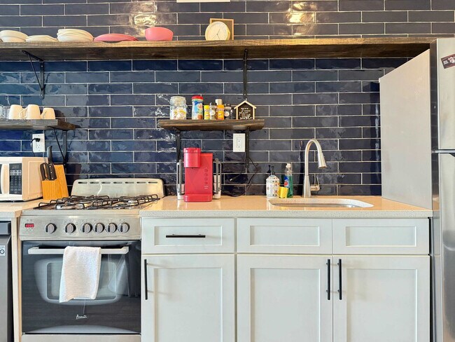 Building Photo - 215 Piedmont Ave NE