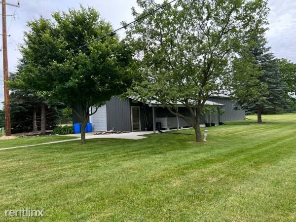 Primary Photo - Studio, 1 bath House - 14950 Armada Center...