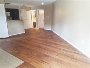 Foto del edificio - 9823 Walnut St