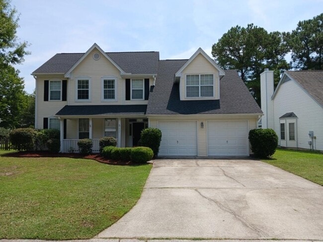 Building Photo - 1827 Falling Creek Cir