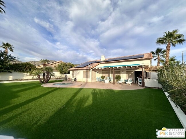 Building Photo - 9939 Vía Real