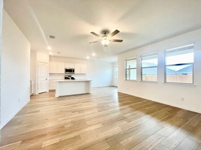 Foto del edificio - 1217 Sassafras Dr