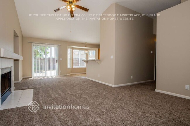 Foto del edificio - 828 Inder Ln
