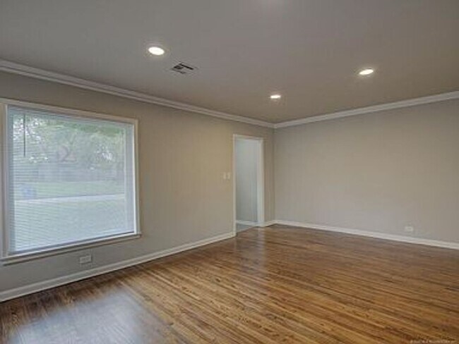 Foto del edificio - 2 Bed 1 Bath Tulsa Rental Home - Available...