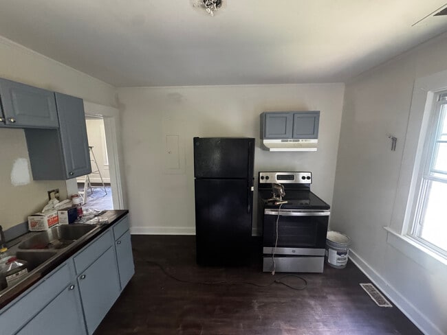 Foto del edificio - Room in Duplex on Bolton Rd NW