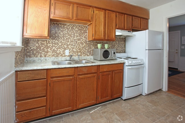 Kitchen - GARDEN VILLAS