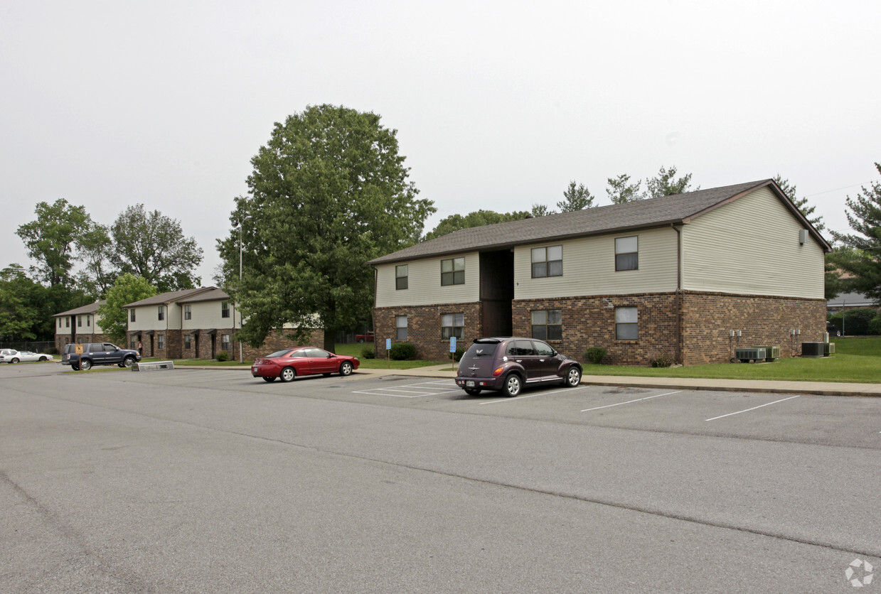 Primary Photo - Sunset Village Apartments