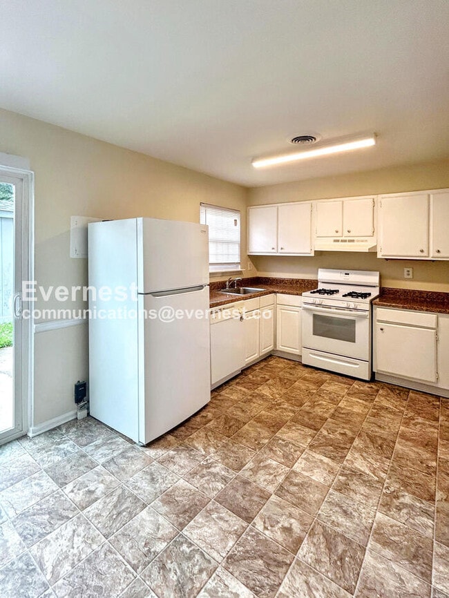 Foto del edificio - 1403 Calander Ct