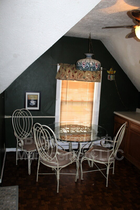 Photo - 502 Walnut Ave Apartment