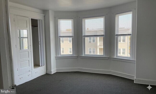 Foto del edificio - 3122 E St