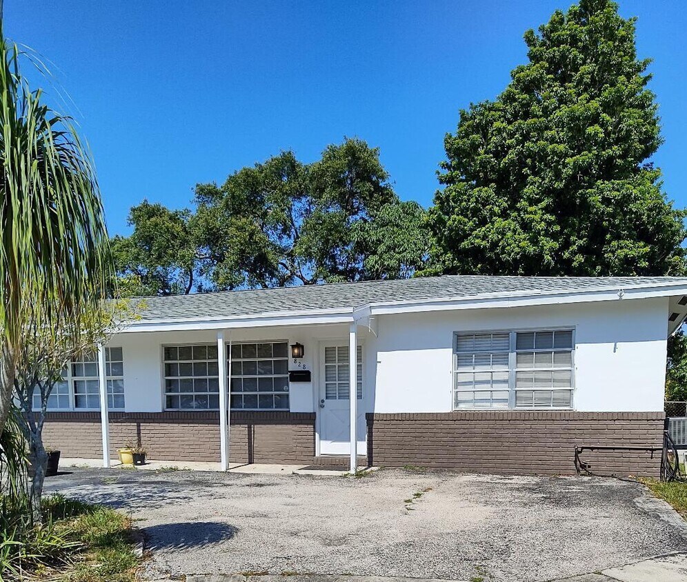 828 Prosperity Farms Rd, North Palm Beach, FL 33408 Townhome Rentals