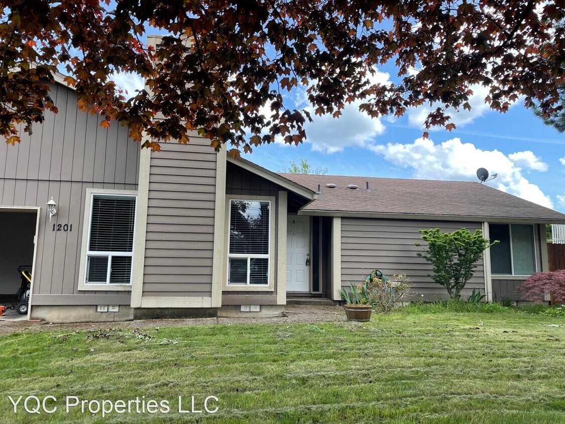 Primary Photo - 3 br, 2 bath House - 1201 SE 147th Avenue