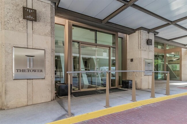 Foto del edificio - 500 Throckmorton St