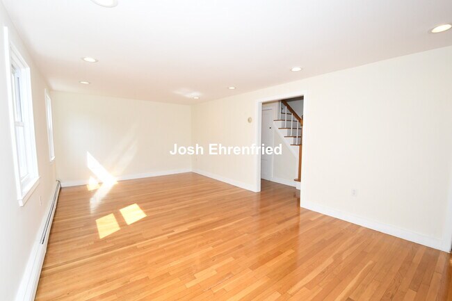 Foto del edificio - 37 Truman Rd