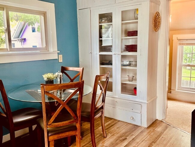 Building Photo - 230 Essex St