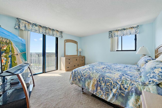 Foto del edificio - 400 Ocean Trail Way