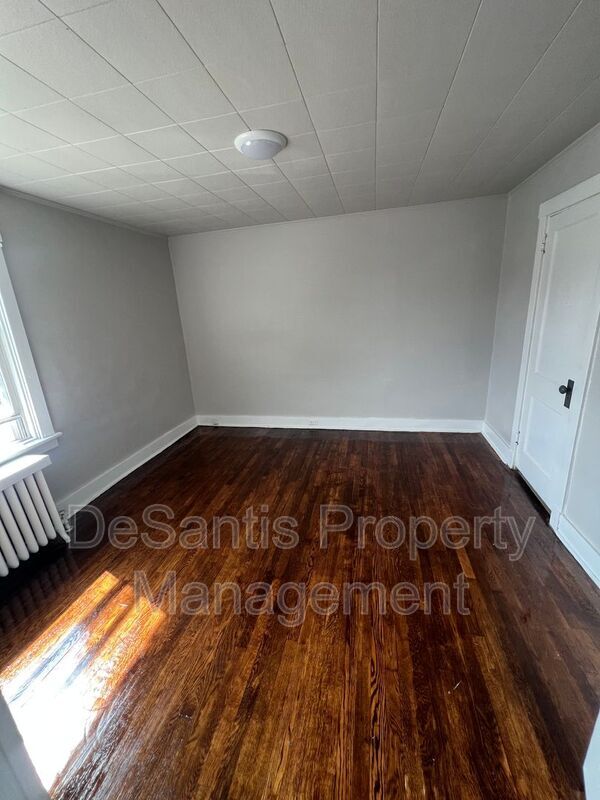 Foto del edificio - 2357 Brownsville Rd