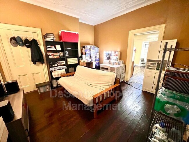 Foto del edificio - 1815 Locust St