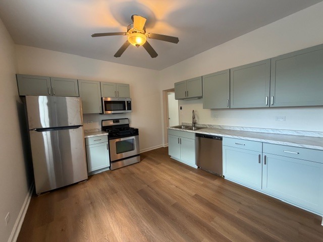 Building Photo - 804 W Lakeside Pl