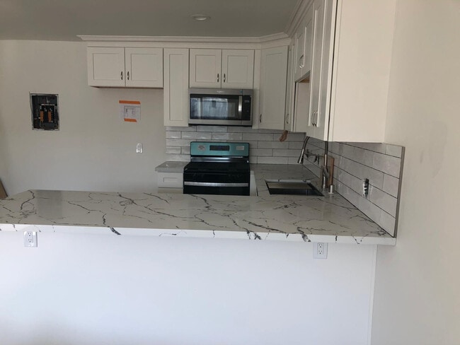 Building Photo - 16431 S Saint Andrews Pl