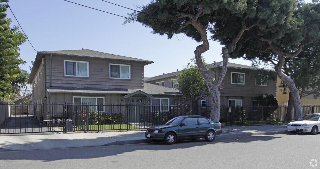 Primary Photo - 130 S Pritchard Ave