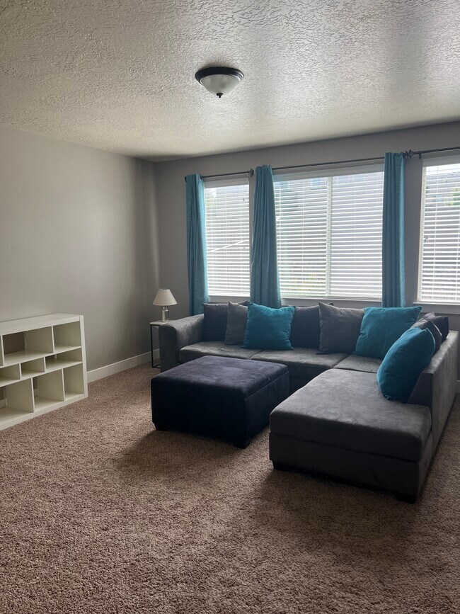 9183 N Kilkenny Way, Eagle Mountain, UT 84005 House for Rent in Eagle Mountain, UT