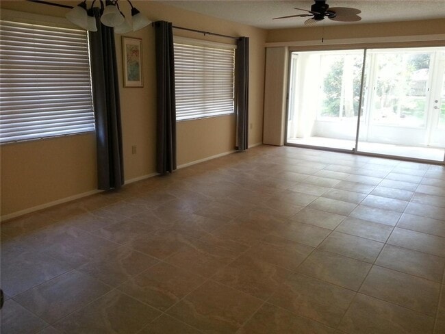 Building Photo - 2312 Springsong Dr