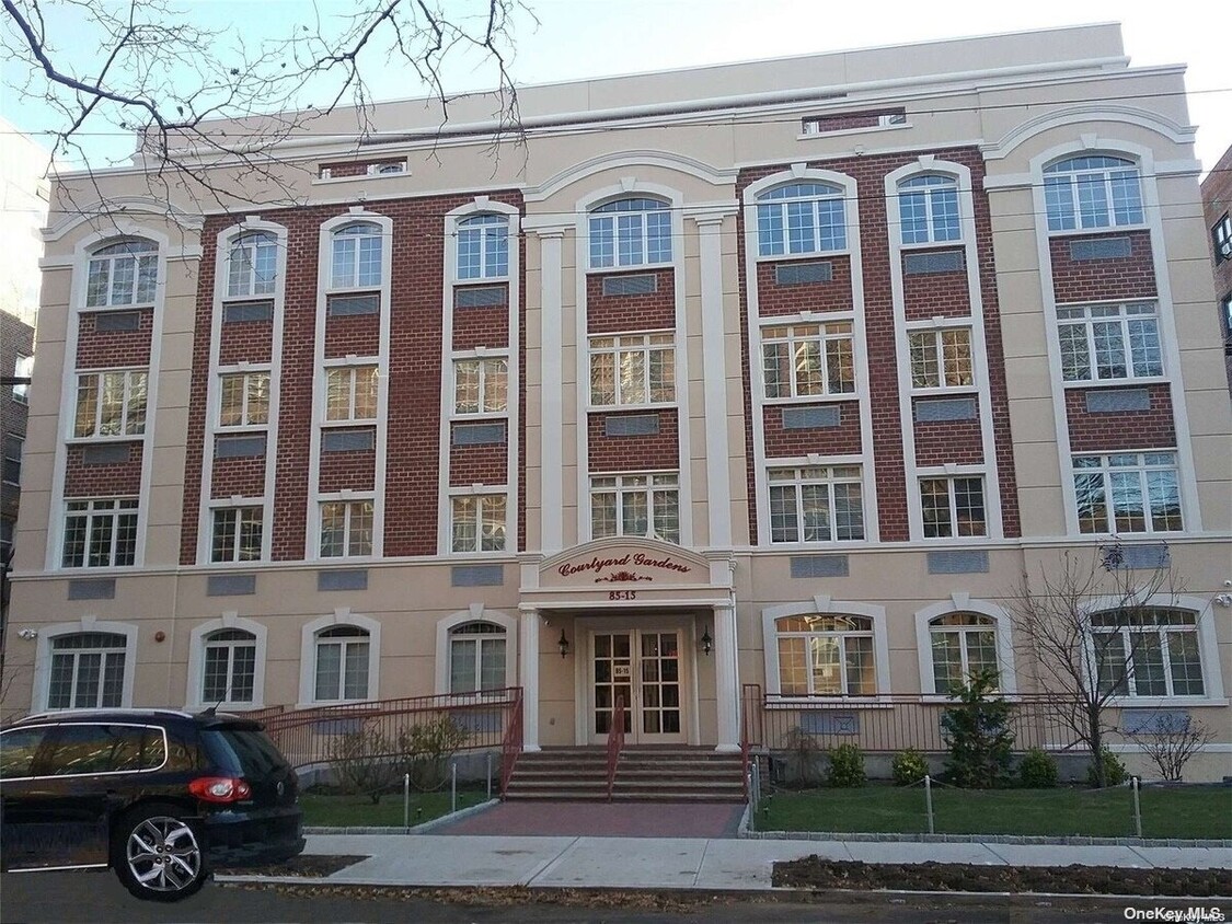 Primary Photo - 85-15 120th St