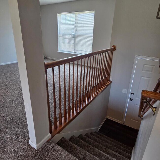 Foto del edificio - 18713 Woodruff St