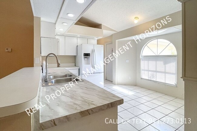 Building Photo - 3531 Duar Terrace