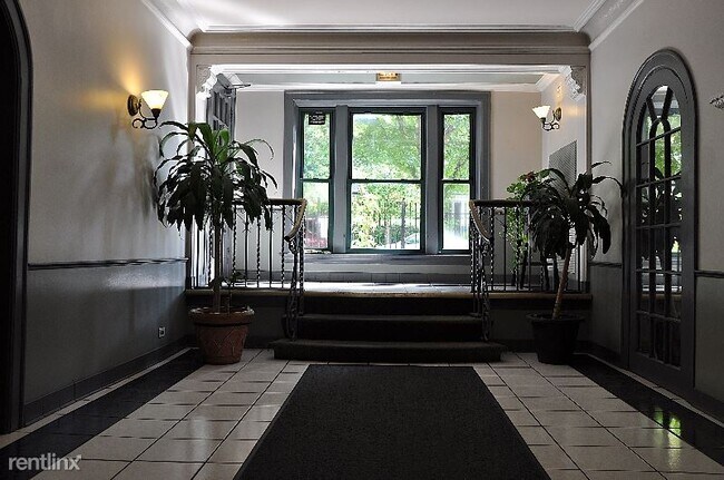Foto del edificio - 4606 N Hermitage Ave